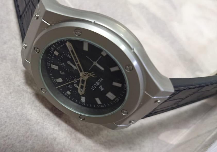Men’s Octagonal Bezel Chronograph-Style Watch – Black Dial, Croc-Grain Strap
